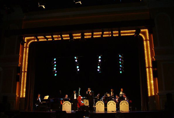 Roger Pabst & The Swingin' Strangers